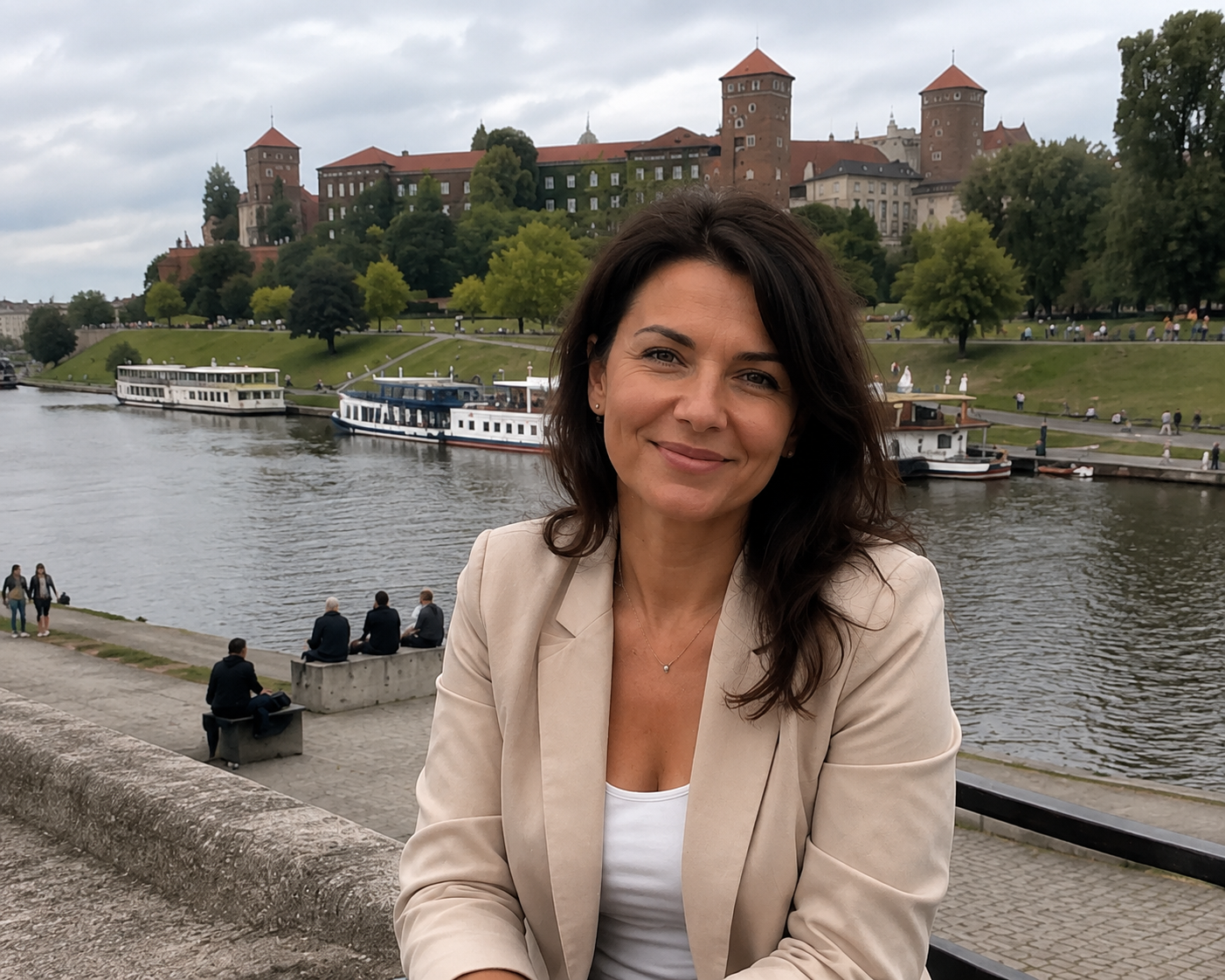 Oliwia, 47 lat, nad Wisłą z Wawelem w tle w Krakowie